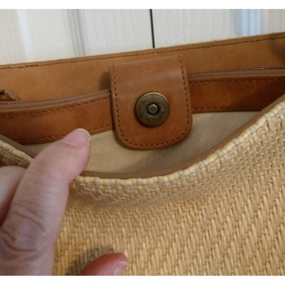 SOLD_ SOLD_SOLD!!! Fossil Natural fiber Woven Bucket Shoulder Bag - Picture 5 of 12